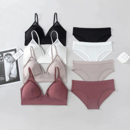 Bra and Panty Set with V-Neck Style